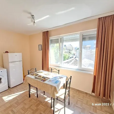 Apartmán Варна Хостел *